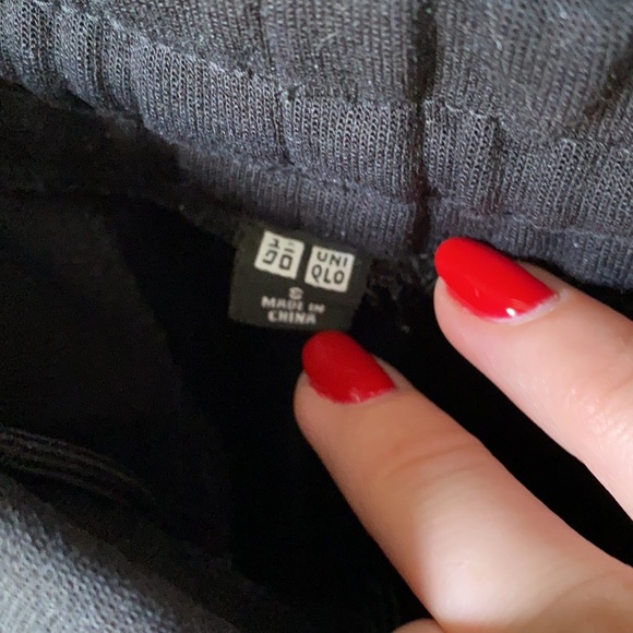 Small Uniqlo Black Sweatpants - Picture 3 of 5